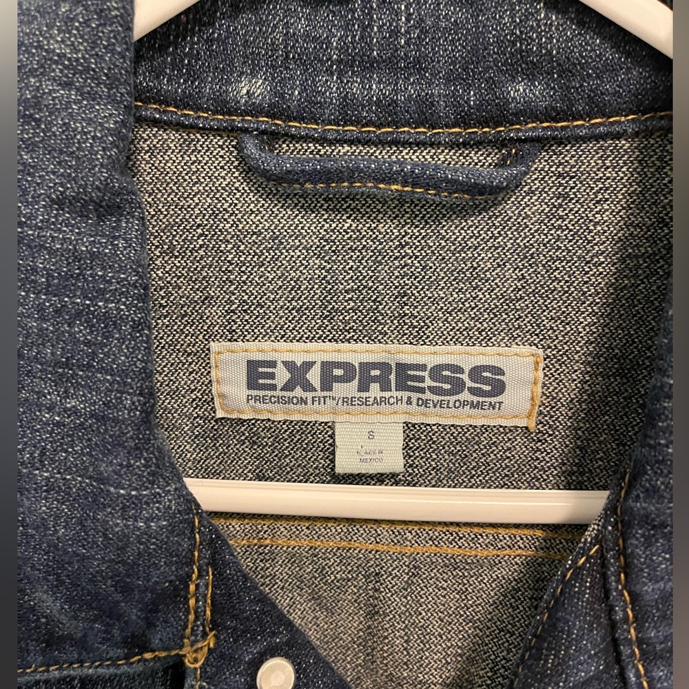 Express Precision Fit Jean jacket. Small - Picture 3 of 3